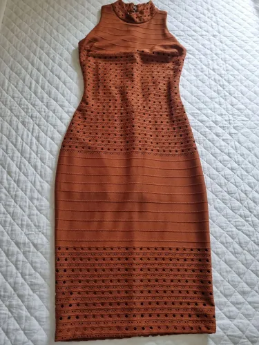 Vestido feminino midi elegante Morina tamanho P