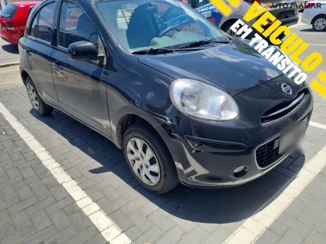 Nissan March S 1.0 12V Flex 5P 2014