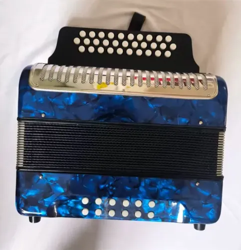 ACORDEON SANFONA 31 BOTÕES 12BXS CROMATICA LUTHIERIA PROSPERAR PROFISSIONAL ESTOJO LUXUOSO