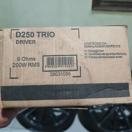 Dois drive JBL D250 