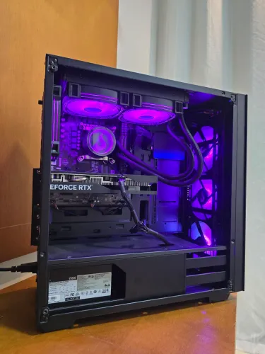 Pc Gamer RTX 4060 (3 MESES DE USO) / i5 12400F/ Ssd - PEGO PS5