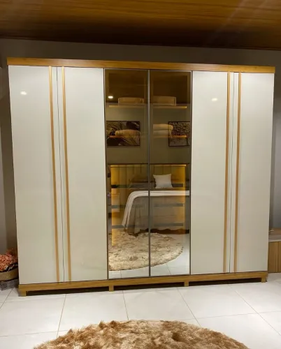 Guarda-Roupa de Casal com Espelhos