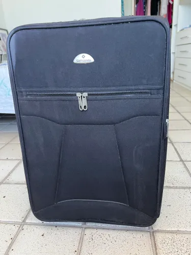 Mala Sansonite de bordo