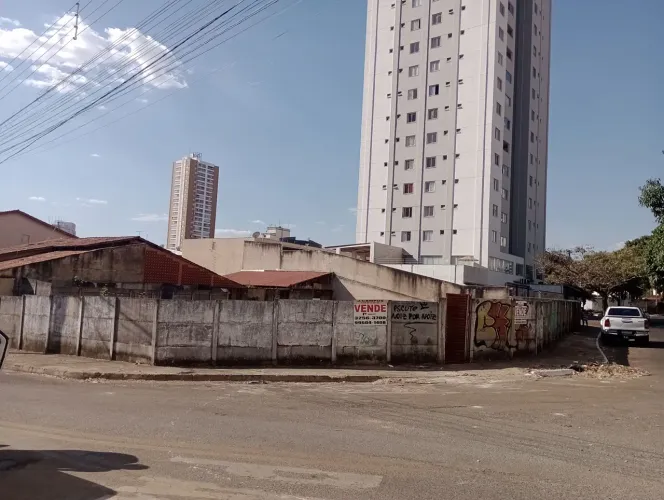 Excelente lote de esquina parque Amazônia
