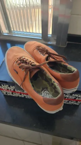 Tênis Vans Confort Marrom (tamanho 42)
