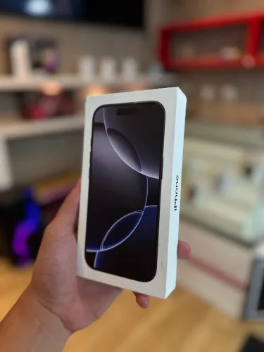 IPhone 16 Pro novo lacrado na caixa com 1 ano de garantia