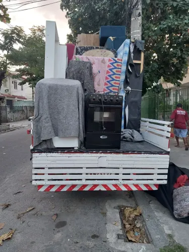 Transportes Fretes Mudanças HR
