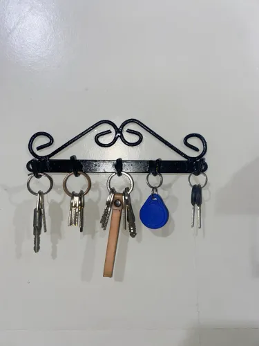 PORTA CHAVES NO ESTILO COLONIAL