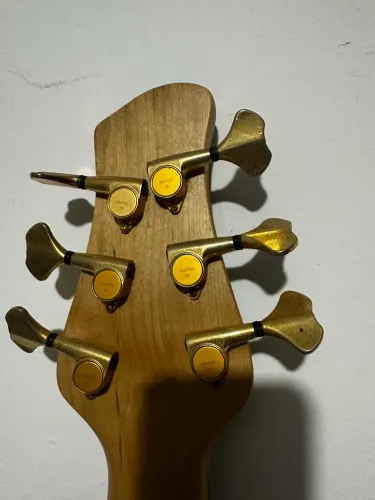 Tagima millenium 6c caps e pré bartolini tarrachas gotoh