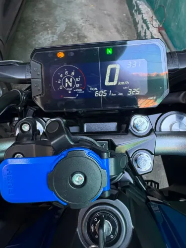 CB 300f Azul