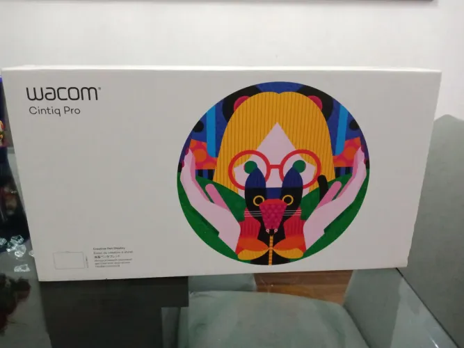 Mesa Digitalizadora Display Wacom Cintiq Pro 13 FHD Multi touch DTH1320K1