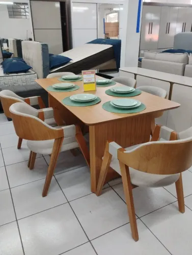 Mesa de jantar 6 poltronas plus