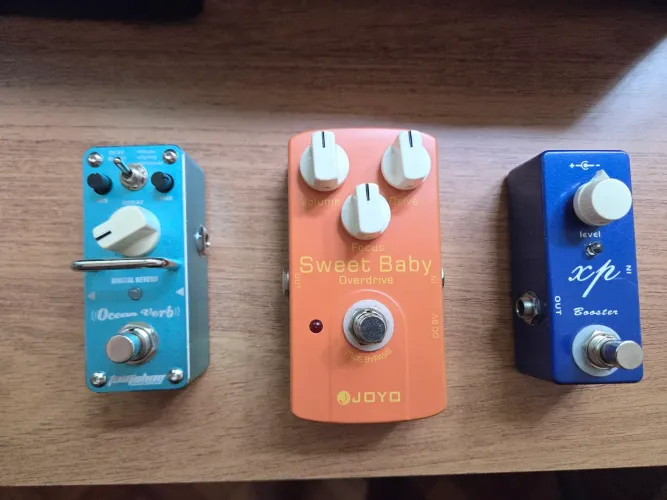 Lote com 3 pedais - Overdrive, Booster e Reverb - Jogo e Tom's Line - Guitarra e Baixo