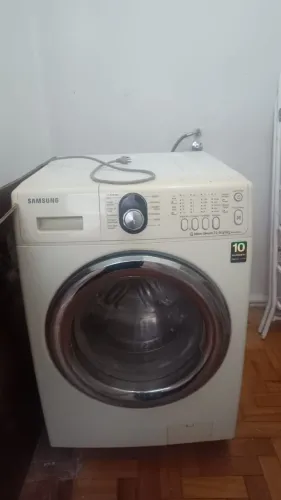 Maquina de lavar roupa