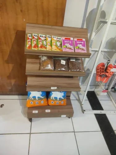 Móvel comercial MDF com rodinhas