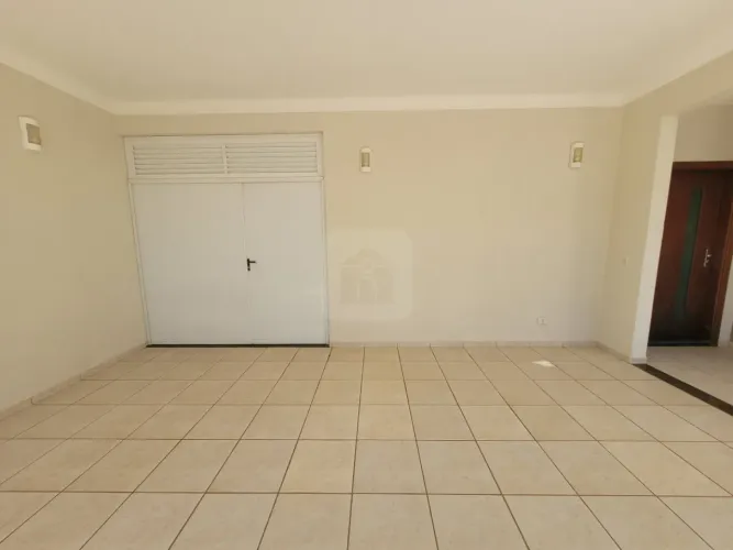 Casa Sobrado à Venda no Condomínio Jardins Barcelona