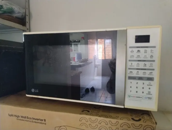 Microondas LG c/ defeito