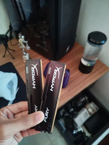 2x8GB Fury Kingston DDR4 (3200Mhz)