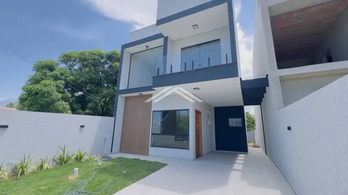 Sobrado à venda com 3 quartos, Itapema do Norte - Itapoá