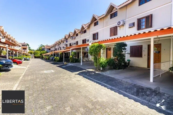 Casa em condominio no bairro Tristeza de 3 dormitórios e vaga PARA ALUGAR