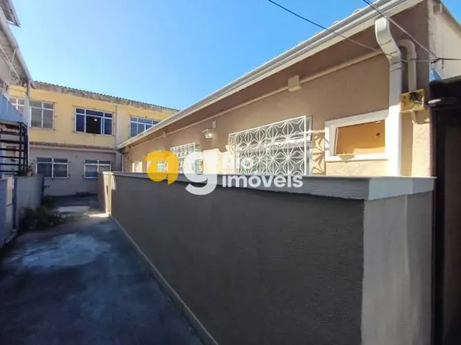 Casa em Condomínio : Linear / Residencial / Vila Valqueire
