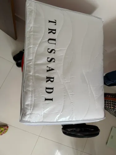 Colcha TRUSSARDI