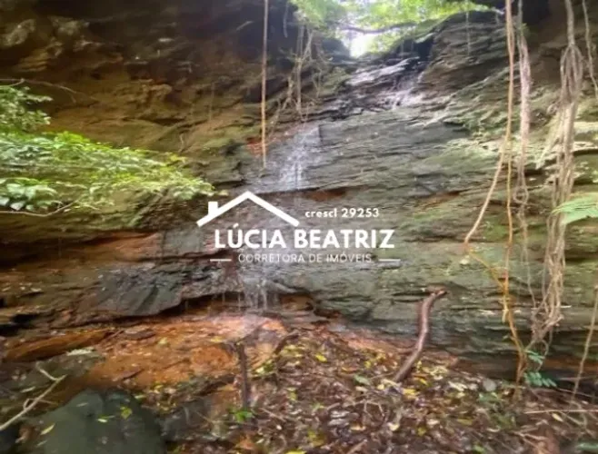 Maravilhoso Sitio de 24,4 Hectares, Serra da Mantiqueira, Baependi, Cachoeira no Imóvel