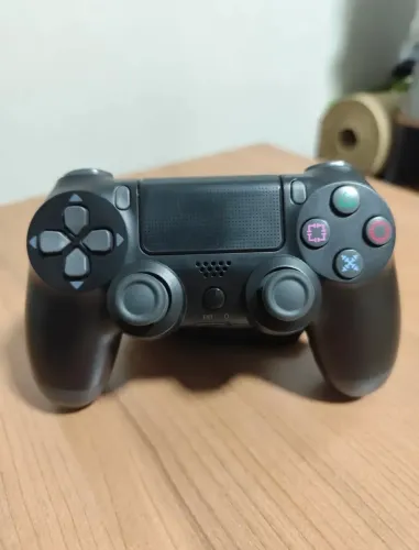 Controle Sem Fio para PS4 / PC / Celular (Novo na Caixa)