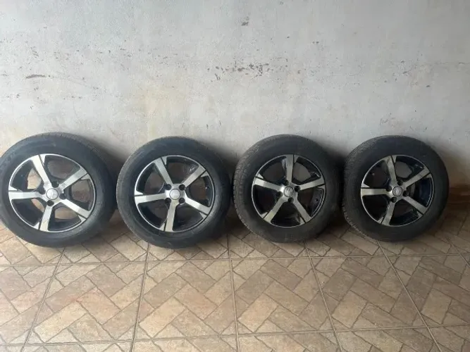 Vendo  Rodas aro 15 original chevrolet  Modelo original Onix / Prisma.
