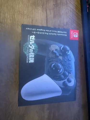 Nintendo Switch pro controller Zelda tears of the kingdom