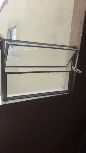 Permite uma boa circulação de ar dentro do ambiente cozinha banheiro varanda