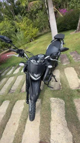 YAMARA, LANDER 250 CC IMPECÁVEL