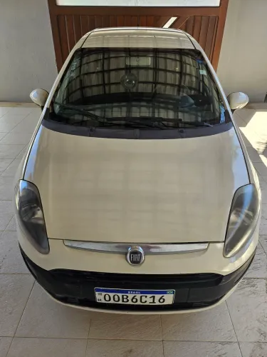 Fiat Punto Attractive 1.4 Fire Flex 8V 5P 2014