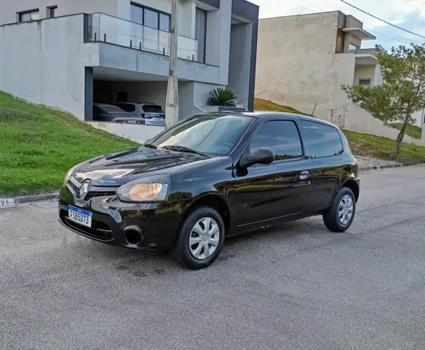 Renault Clio Authentique 1.0/1.0 Hi-power 16V 3P 2015