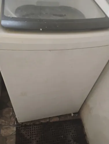 Vendo máquina de lavar Consul 11 kg semi nova.