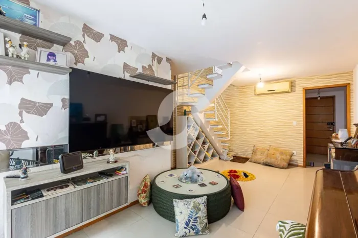 Cobertura com 3 dormitórios à venda, 179 m² por R$ 1.599.000,00 - Itacoatiara - Niterói/RJ