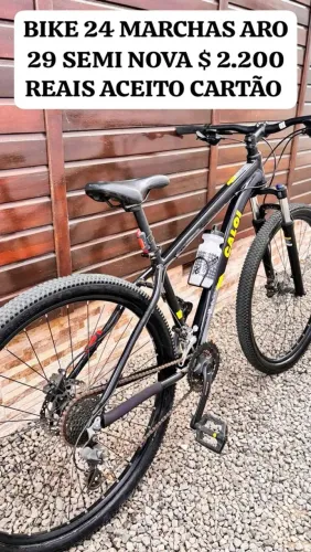 BIKE 24 MARCHAS ARO 29 SEMI NOVA CAPACETE $ 2.200 REAIS ACEITO CARTÃO RETIRAR SANTA FÉ 