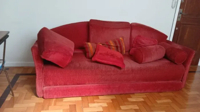 Sofá cama vermelho