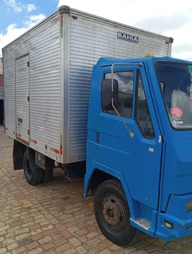 Vendo caminhão Agrale ano 1994
