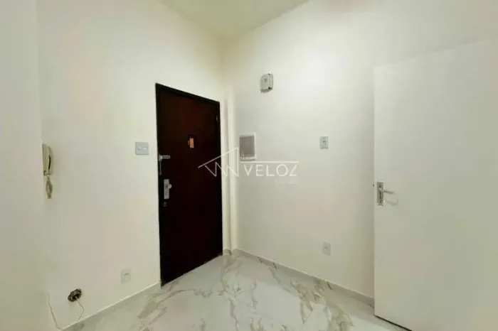 Studio : / Residencial / Laranjeiras