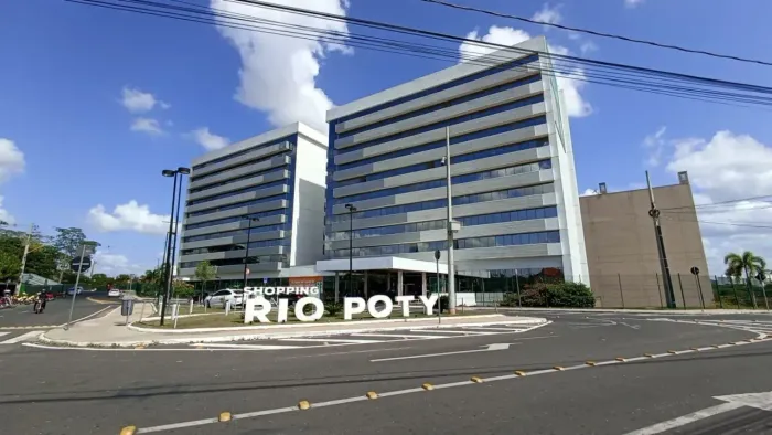 Sala Comercial - 24m² - Com Mobiliário e Excelente Estrutura - Bairro Cabral, TERESINA,PI