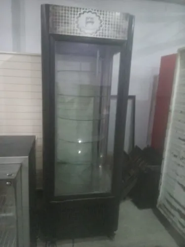 EXPOSITORA REFRIGERADA PARA TORTA 