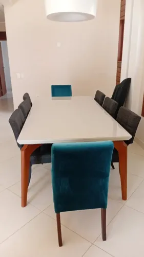 Mesa de Jantar para 8 Lugares - 2,20 x 1,10 m - Completa com 8 Cadeiras
