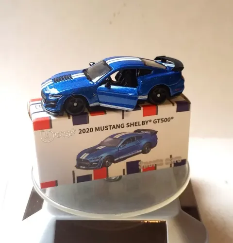 Miniatura Ford Mustang Shelby GT500 2020 1:64 Bburago