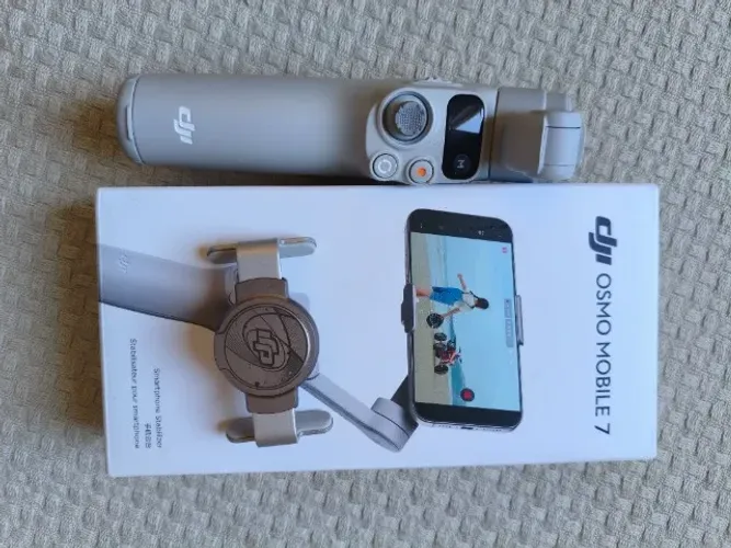 DJI Osmo Mobile 7 Gimbal Estabilizador Celular
