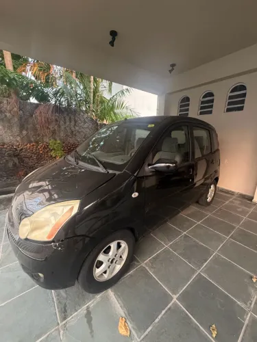 Effa M-100 1.0 8V 5P 2011