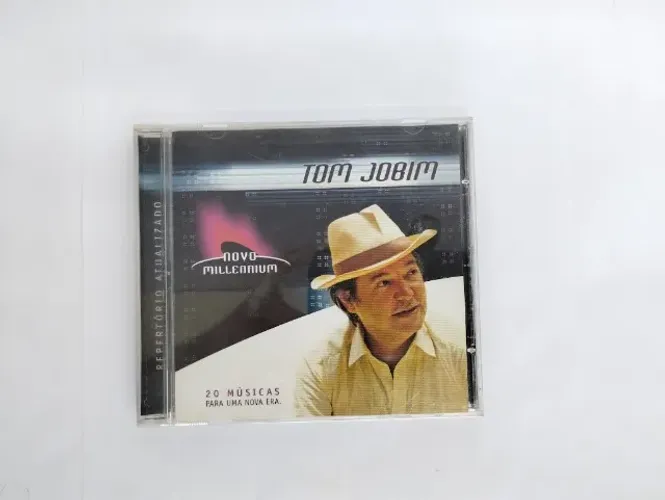 Cd: Tom Jobim - Novo Millennium