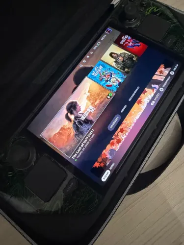 Steam Deck Oled 512 Gb (inclui capa Dbrand e dock Anker)