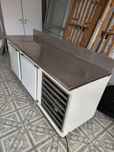 Balcao refrigerador