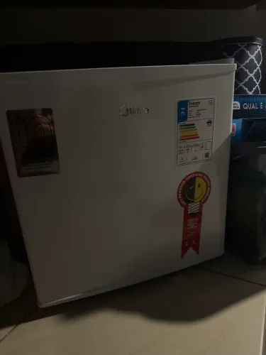 Frigobar Midea 45litros novo